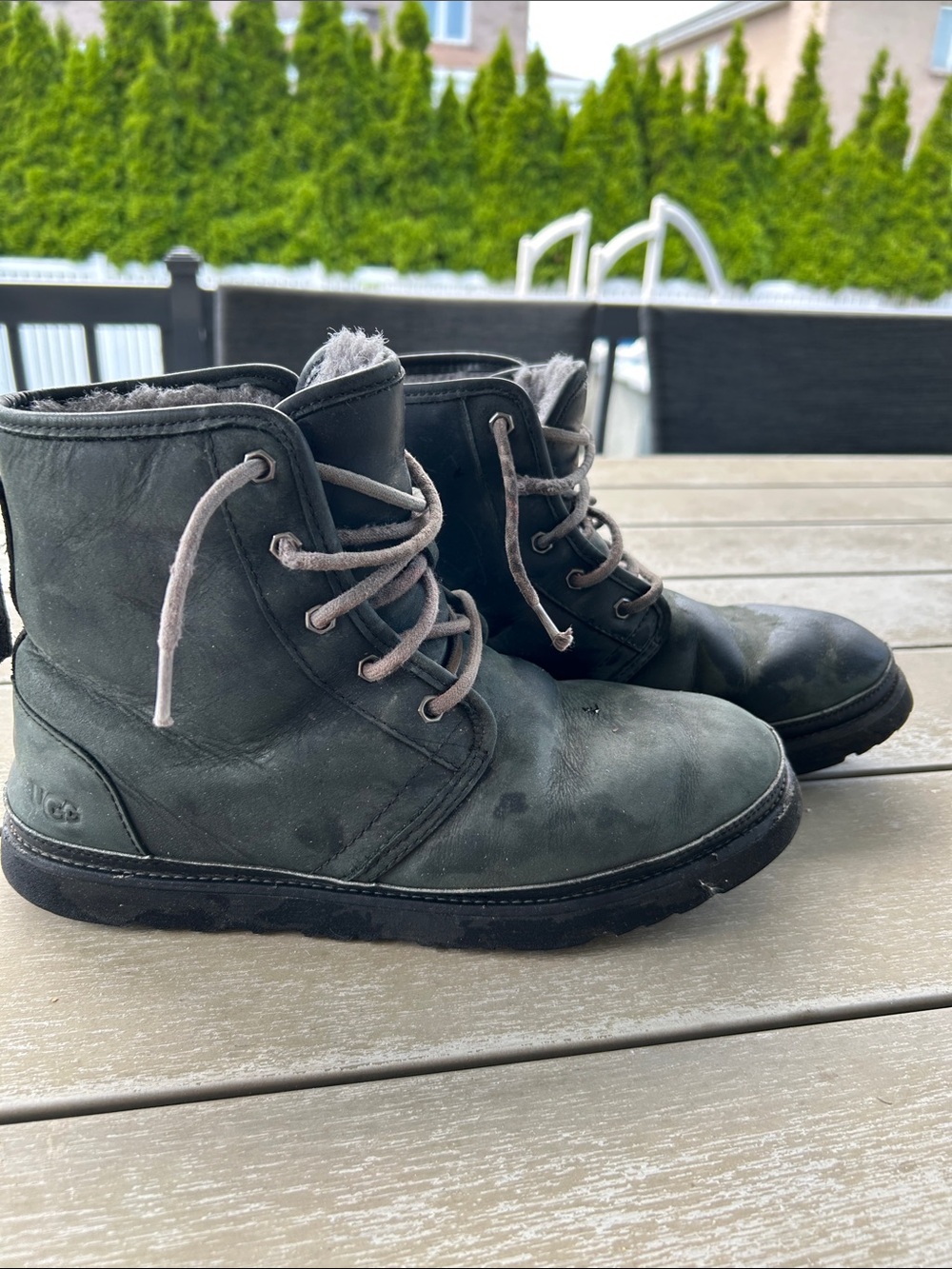 UGG Men's Dark charcoal Lace-Up Shearling Ankle Boots